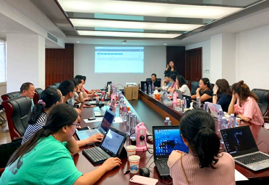 金蝶培训2_副本.jpg 金蝶培训2_副本.jpg